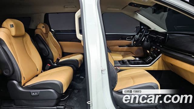 Kia Carnival 2023 — ფოტო 9/20