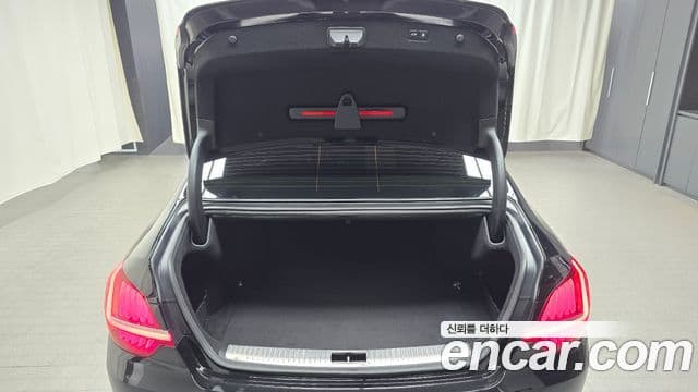 Kia The K9 2023 — фото 20 из 20