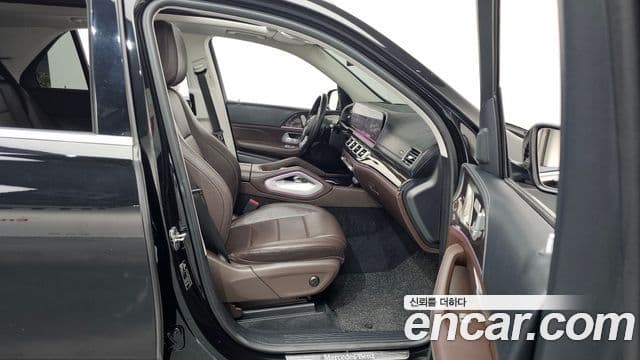 Mercedes-Benz GLE-Class 2022 — ფოტო 11/20