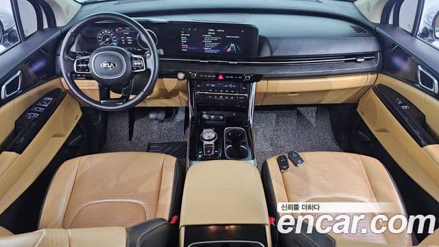 Kia Carnival 2020 — фото 7 из 20