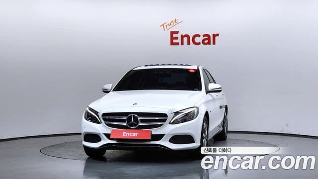 Mercedes-Benz C-Class 2018 — фото 3 из 20