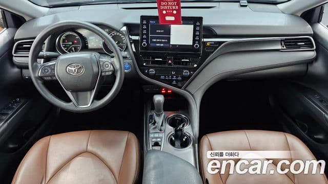 Toyota Camry 2022 — Şəkil 13/20