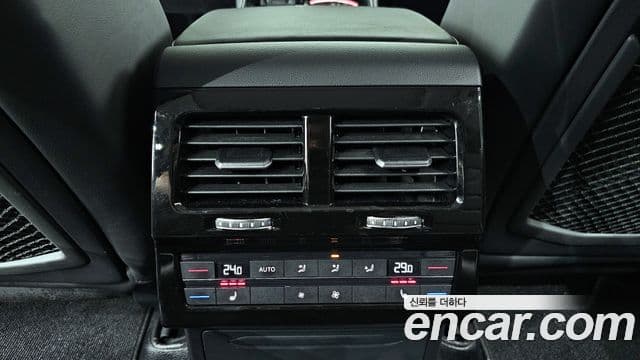 Volkswagen Touareg 2024 — ფოტო 19/20