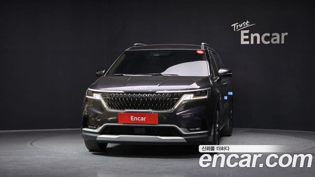Kia Carnival 2022 — ფოტო 3/20