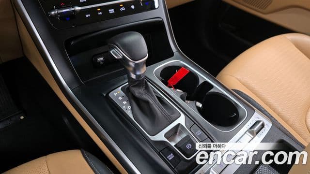 Kia Carnival 2022 — ფოტო 9/20