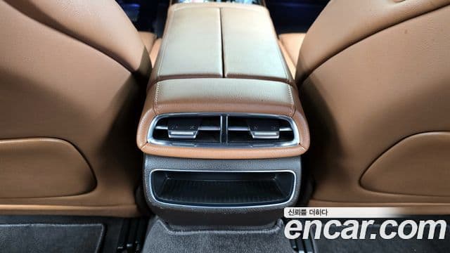 Genesis Electrified G80 2021 — Şəkil 19/20
