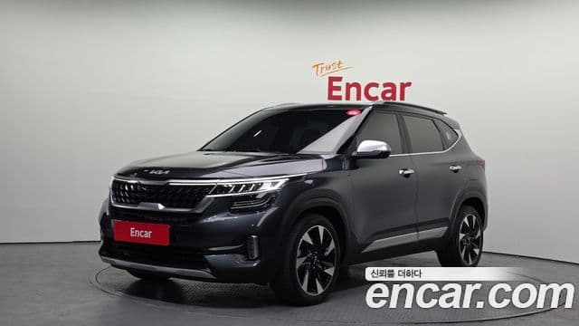Kia Seltos 2022 — ფოტო 1/20