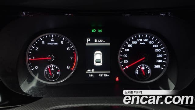Kia K5 2023 — фото 8 из 20