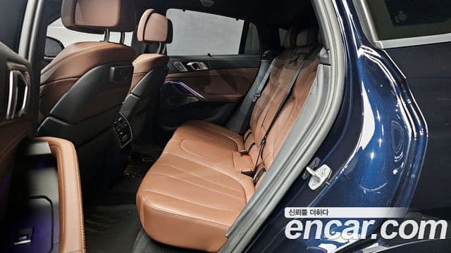 BMW X6 2021 — ფოტო 12/20