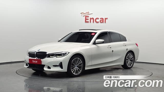 BMW 3 Series 2021 — ფოტო 9/20