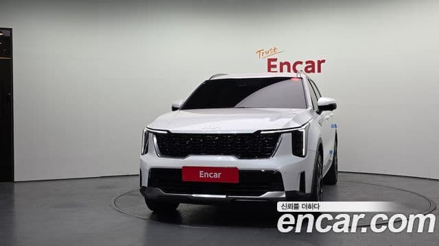 Kia Sorento 2023 — ფოტო 3/20