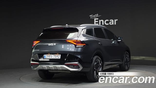 Kia Sportage 2022 — Фото 2/20