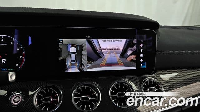 Mercedes-Benz E-Class 2021 — ფოტო 15/20