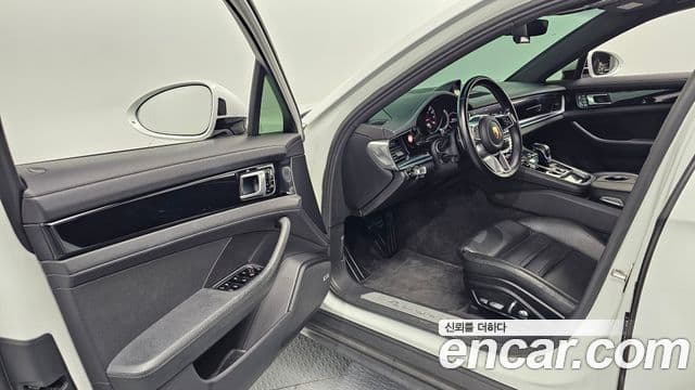 Porsche Panamera 2020 — Şəkil 10/20