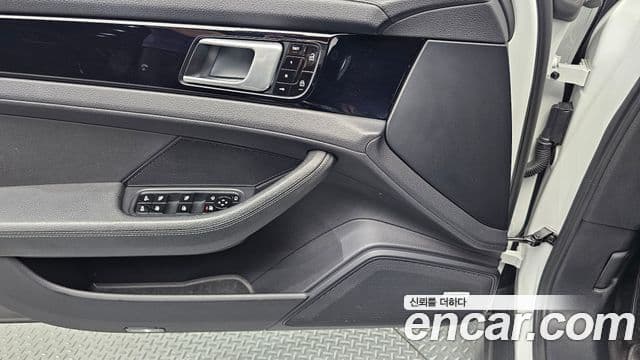 Porsche Panamera 2020 — Şəkil 17/20