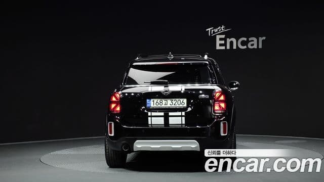 Mini Cooper Countryman 2021 — ფოტო 4/20