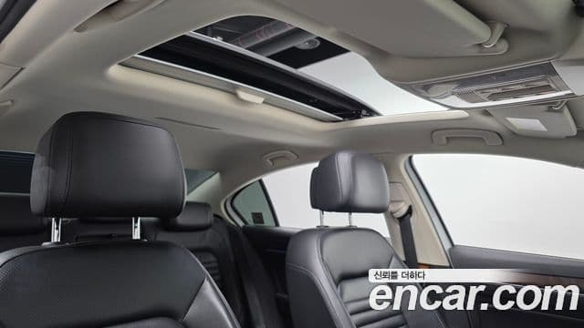 Volkswagen Passat GT 2018 — Şəkil 13/20