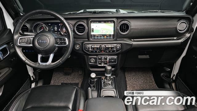 Jeep Wrangler 2021 — фото 7 из 20