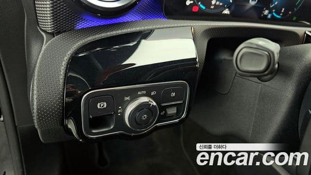 Mercedes-Benz A-Class 2022 — Şəkil 14/20
