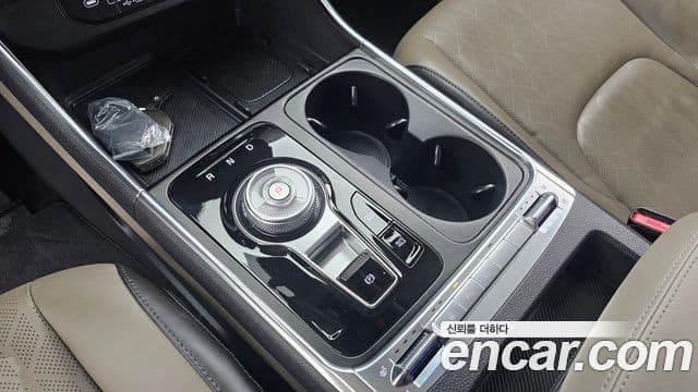 Kia Carnival 2024 — Şəkil 9/20
