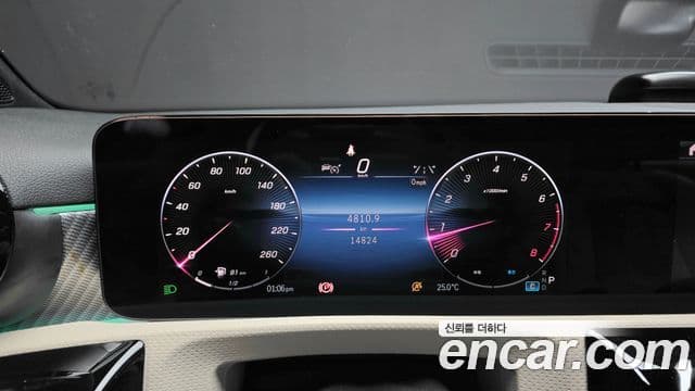 Mercedes-Benz A-Class 2024 — ფოტო 8/20