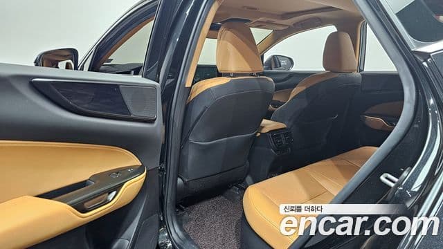 Lexus NX350h 2023 — ფოტო 9/20