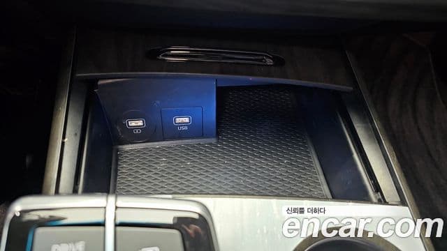Kia K8 2021 — Photo 23/30