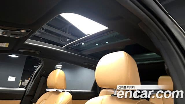 Kia Sorento 2021 — ფოტო 17/20