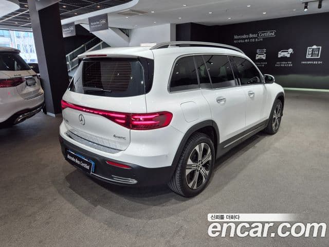 Mercedes-Benz EQB 2025 — ფოტო 2/20
