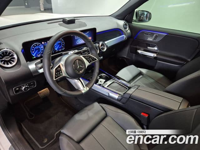 Mercedes-Benz EQB 2025 — ფოტო 19/20