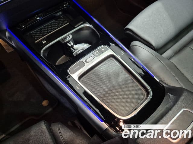 Mercedes-Benz EQB 2025 — ფოტო 11/20