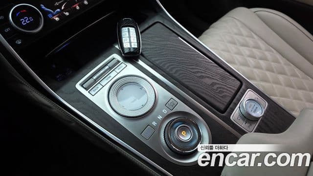 Genesis GV80 2021 — Şəkil 9/20