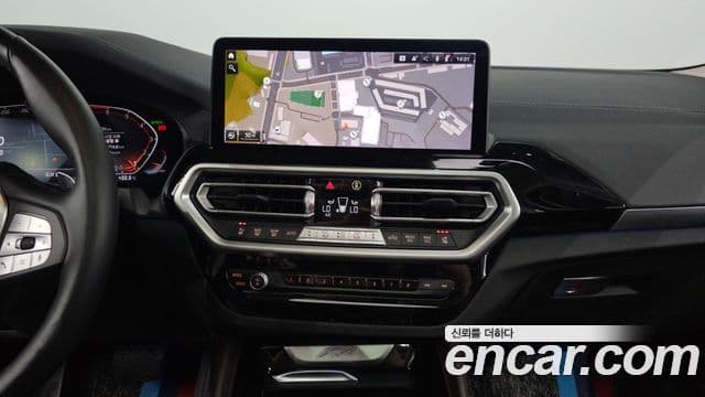 BMW X4 2021 — Şəkil 13/20