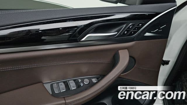 BMW X4 2021 — Şəkil 18/20