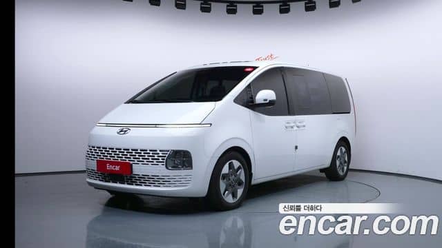 Hyundai Staria, 2023