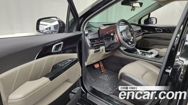 Kia Carnival 2024 — ფოტო 10/20