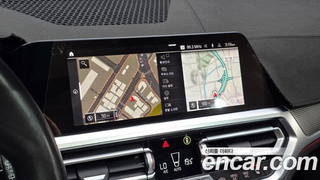 BMW 3 Series 2021 — ფოტო 13/20
