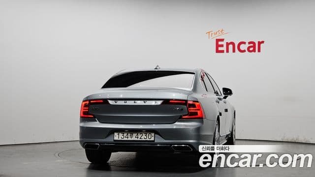 Volvo S90 2019 — Фото 4/20