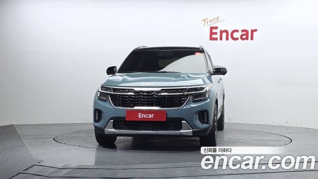 Kia Seltos 2023 — ფოტო 3/20
