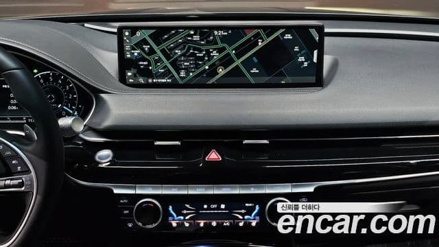 Genesis Electrified G80 2023 — ფოტო 13/20