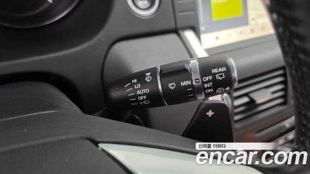 Land Rover Discovery Sport 2018 — Фото 16/20