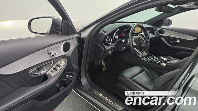 Mercedes-Benz C-Class 2018 — Şəkil 10/20