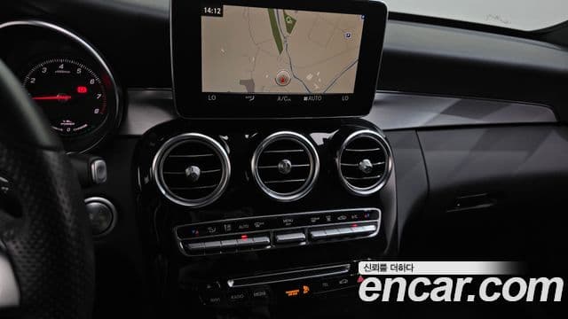 Mercedes-Benz C-Class 2018 — Şəkil 13/20