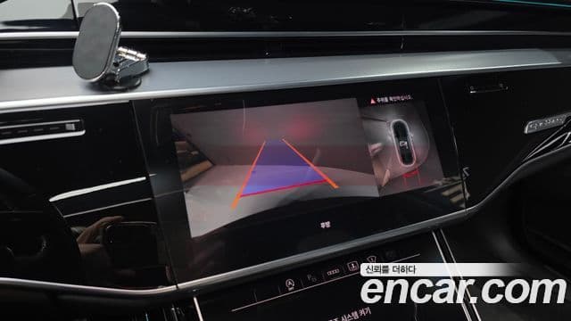 Audi A8 2023 — ფოტო 15/20