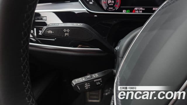 Audi A8 2023 — ფოტო 18/20