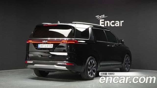 Kia Carnival 2023 — Şəkil 2/20