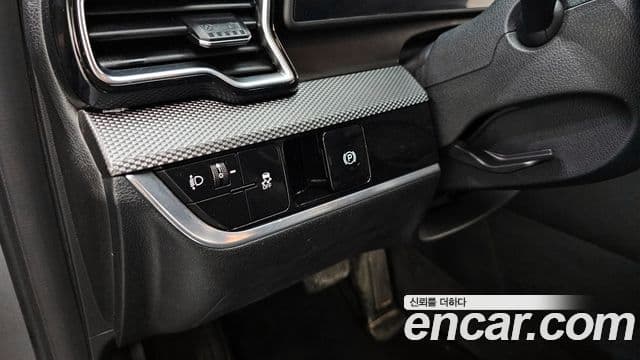 Kia Sportage 2023 — ფოტო 17/20