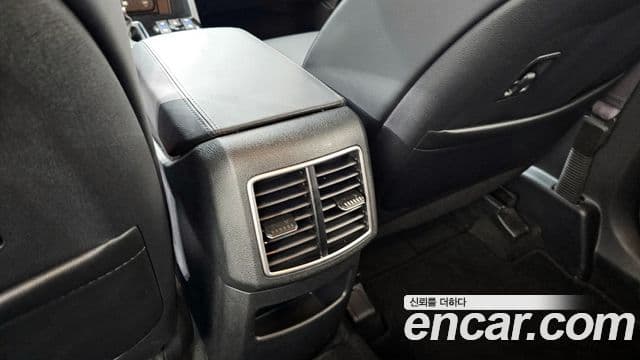 Kia Sportage 2023 — ფოტო 19/20