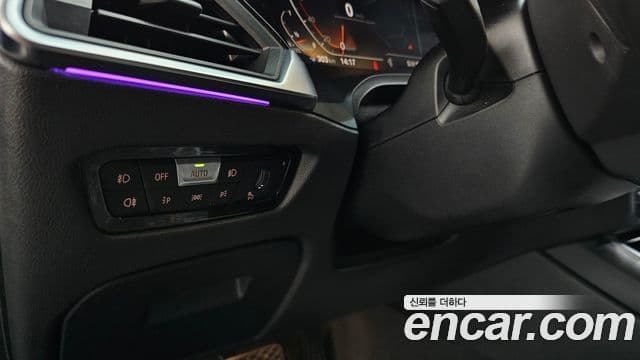 BMW 3 Series 2019 — Şəkil 19/20