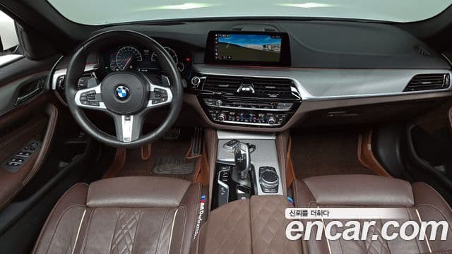BMW 5 Series 2019 — Şəkil 7/20